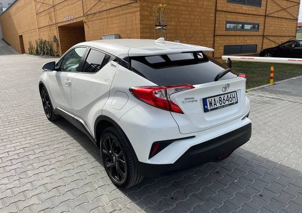 Toyota C-HR cena 74900 przebieg: 67000, rok produkcji 2017 z Warszawa małe 172